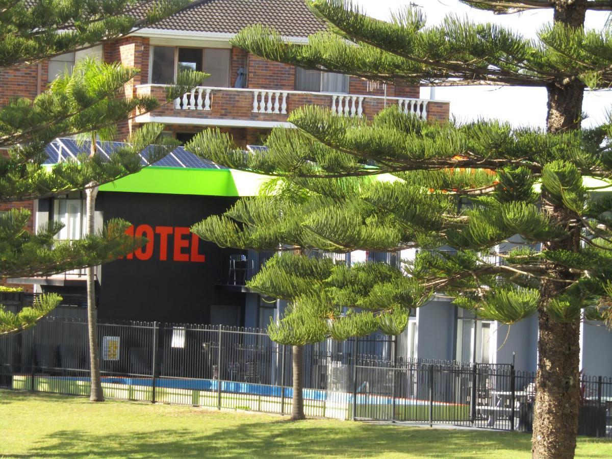 Le George Motel Порт-Маккуори Экстерьер фото